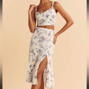 NWT! Abercrombie & Fitch white and blue floral cami and skirt set - size small